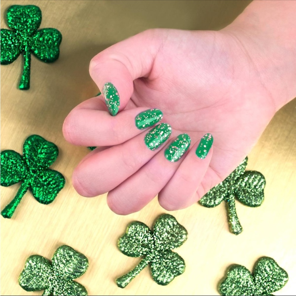 *Retired* Color Street: Galway Glimmer | St. Patrick’s Day Green Gold Glitter